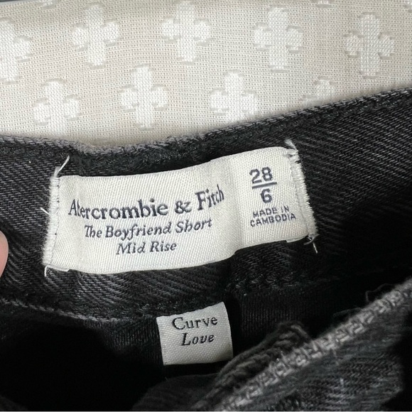 Abercrombie & Fitch Black Curve Love The Boyfriend Mid Rise Shirts - Picture 3 of 5